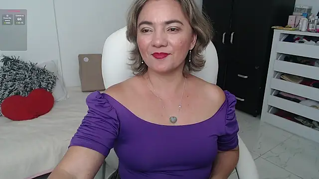 Snapshot of Ghada_milf chatting on 01.08.25 Ghada milf online show from 01.08.25