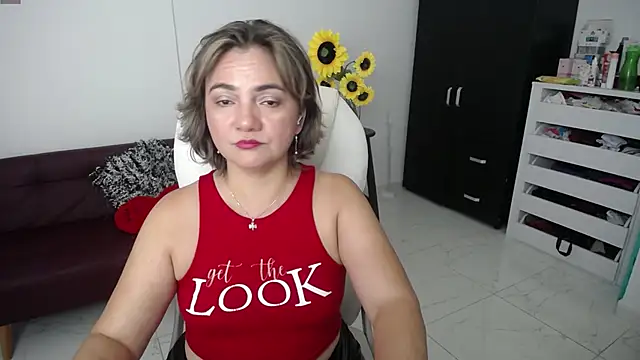 Snapshot of Ghada_milf chatting on 02.23.25 Ghada milf online show from 02.23.25