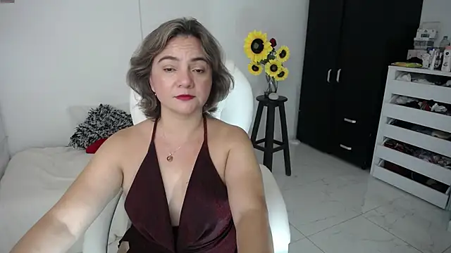 Snapshot of Ghada_milf chatting on 03.11.25 Ghada milf online show from 03.11.25