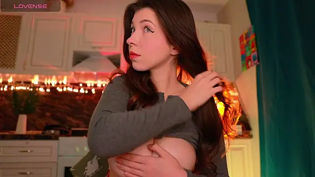 Snapshot of art_Jane chatting on 12.11.24 art Jane online show from 12.11.24