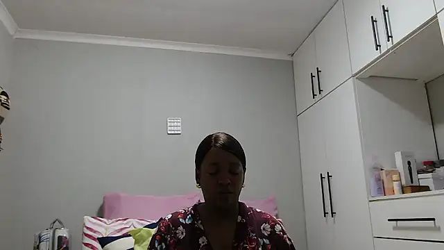 Amberbela online show from 05.02.26