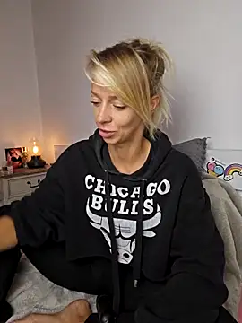 Lexa xoxo online show from 10.21.25