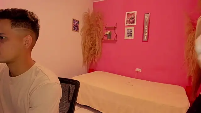 Snapshot of JANER_03 chatting on 11.01.25 JANER 03 online show from 11.01.25