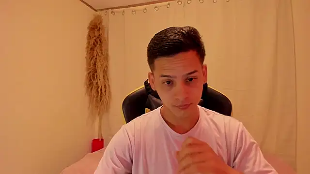 Snapshot of JANER_03 chatting on 01.13.26 JANER 03 online show from 01.13.26