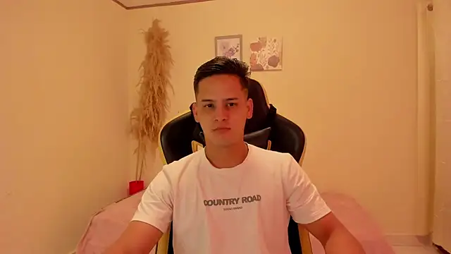 Snapshot of JANER_03 chatting on 02.02.26 JANER 03 online show from 02.02.26