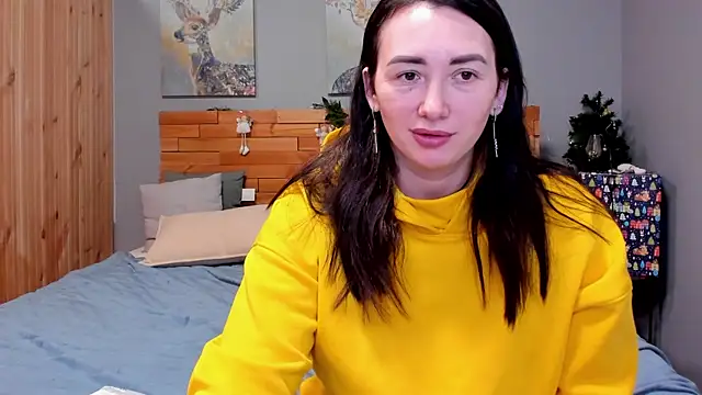 Snapshot of Kendra_SXY chatting on 02.04.25 Kendra SXY online show from 02.04.25