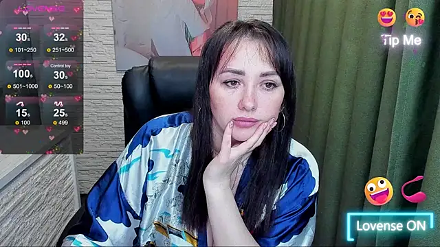 Snapshot of Kendra_SXY chatting on 02.14.25 Kendra SXY online show from 02.14.25