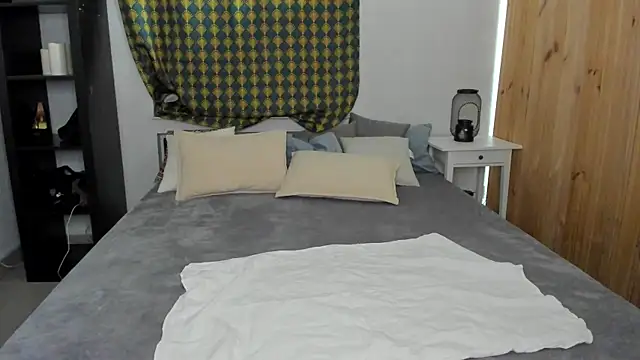 Snapshot of Kendra_SXY chatting on 11.15.25 Kendra SXY online show from 11.15.25