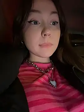 Peachy Dream online show from 02.28.26