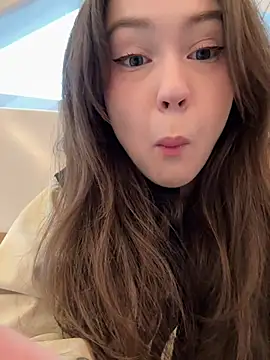 Peachy Dream online show from 04.22.26