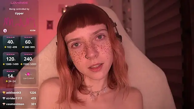 Snapshot of juliapie chatting on 12.16.24 juliapie online show from 12.16.24