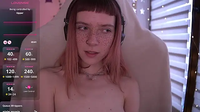 Snapshot of juliapie chatting on 01.11.25 juliapie online show from 01.11.25