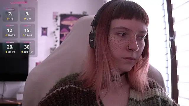 Snapshot of juliapie chatting on 02.05.25 juliapie online show from 02.05.25