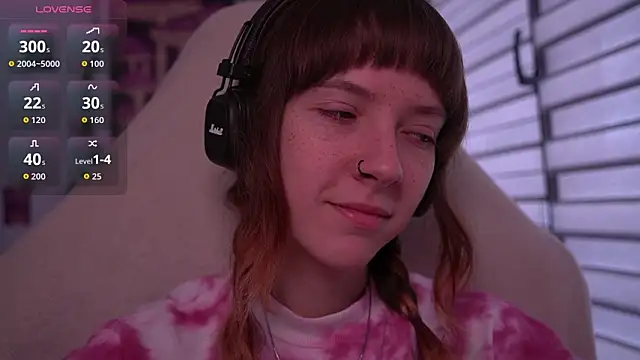 Snapshot of juliapie chatting on 09.12.25 juliapie online show from 09.12.25