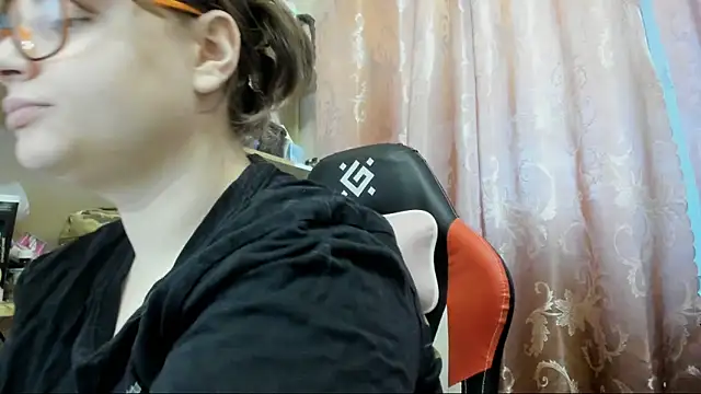 Seductive She Wolf online show from 05.05.26