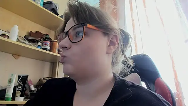 Snapshot of Seductive_She_Wolf chatting on 05.11.26 Seductive She Wolf online show from 05.11.26