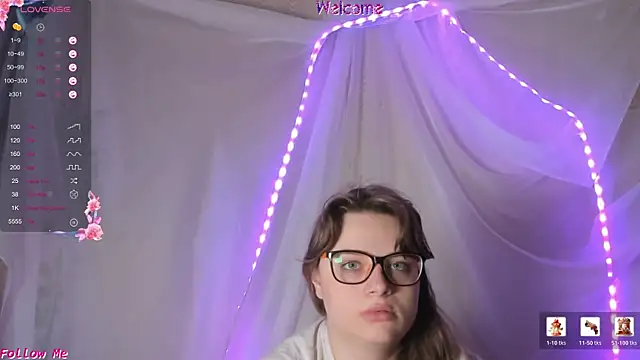 Snapshot of Seductive_She_Wolf chatting on 06.19.26 Seductive She Wolf online show from 06.19.26