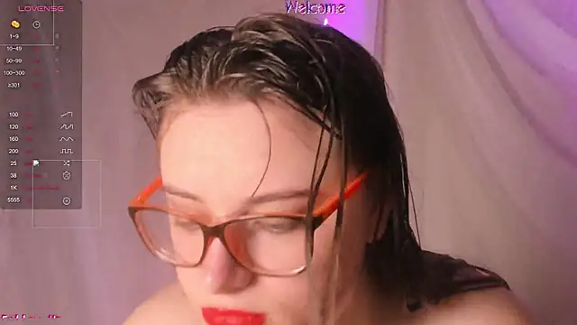 Snapshot of Seductive_She_Wolf chatting on 06.30.26 Seductive She Wolf online show from 06.30.26