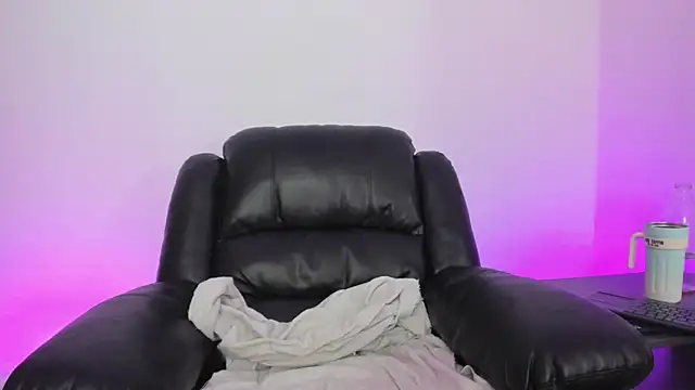 JamesGraay online show from 01.10.25