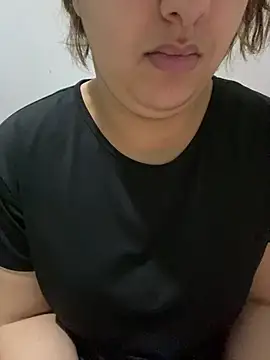 yassminsexy22 online show from 03.06.26