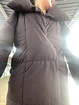 Snapshot of beautydiamond chatting on 02.20.26 beautydiamond online show from 02.20.26