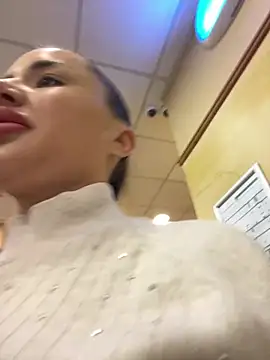 Snapshot of beautydiamond chatting on 03.02.26 beautydiamond online show from 03.02.26