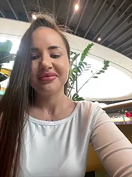 Snapshot of beautydiamond chatting on 03.07.26 beautydiamond online show from 03.07.26