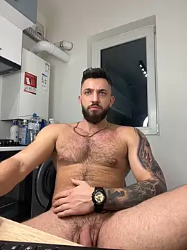 LoveIsBlind  online show from 12.18.24