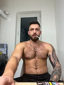 LoveIsBlind  online show from 12.31.24