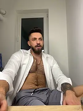 LoveIsBlind  online show from 01.01.25