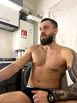 LoveIsBlind  online show from 10.15.25