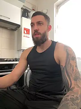 LoveIsBlind  online show from 10.28.25