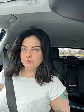 NaomiSquirts online show from 02.12.25