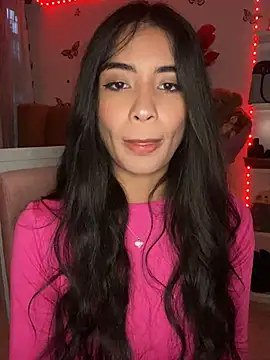 Snapshot of lina_pink chatting on 12.11.24 lina pink online show from 12.11.24