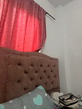 Snapshot of Karla-sexy01 chatting on 11.25.25 Karla-sexy01 online show from 11.25.25