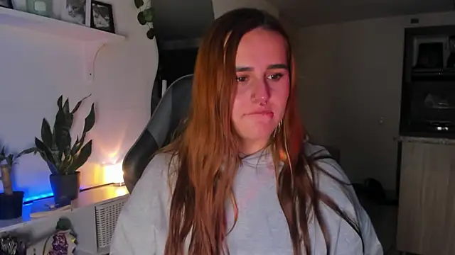 evy orange1 online show from 02.20.26