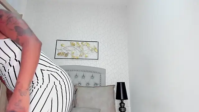 Snapshot of Katalella_murillo chatting on 01.17.25 Katalella murillo online show from 01.17.25