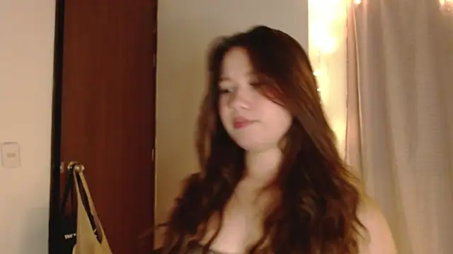 Roxie-Summers11 online show from 08.08.26