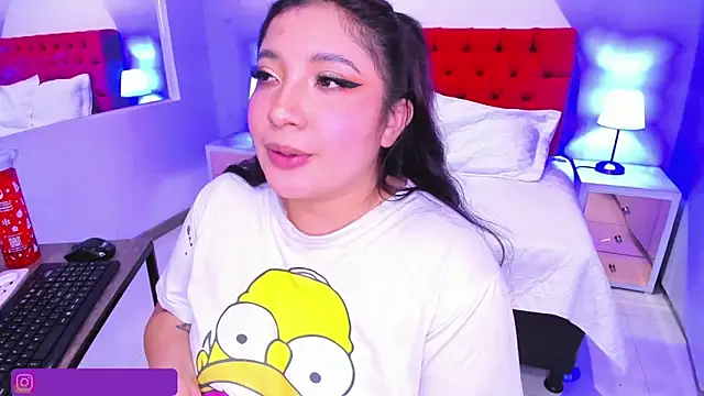 Snapshot of Emma_monserrat chatting on 03.15.25 Emma monserrat online show from 03.15.25