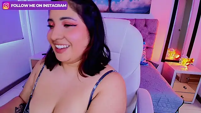 Snapshot of Emma_monserrat chatting on 09.20.25 Emma monserrat online show from 09.20.25