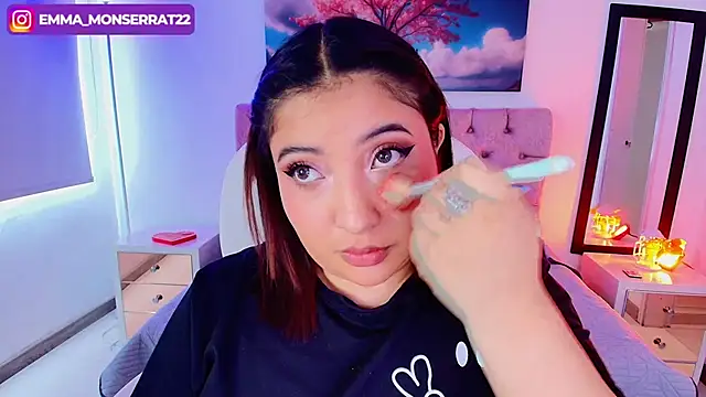 Snapshot of Emma_monserrat chatting on 09.24.25 Emma monserrat online show from 09.24.25