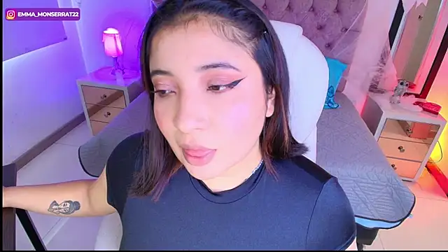 Snapshot of Emma_monserrat chatting on 10.14.25 Emma monserrat online show from 10.14.25