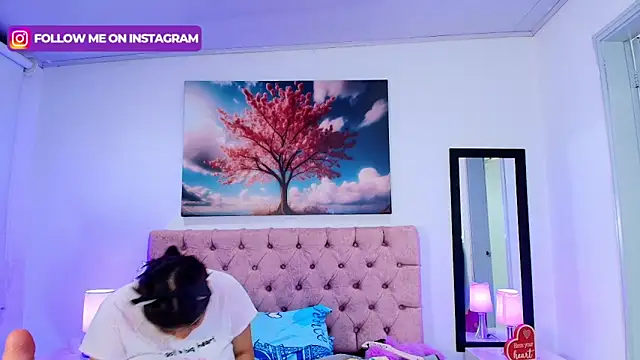 Snapshot of Emma_monserrat chatting on 11.22.25 Emma monserrat online show from 11.22.25