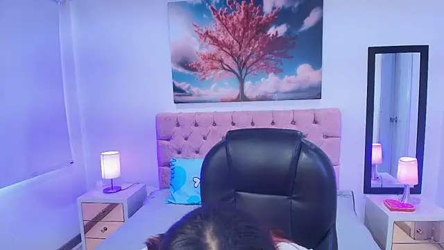 Snapshot of Emma_monserrat chatting on 01.10.26 Emma monserrat online show from 01.10.26