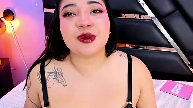 Snapshot of Emma_monserrat chatting on 07.11.26 Emma monserrat online show from 07.11.26