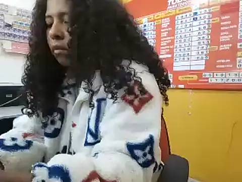 Snapshot of Ivon-09 chatting on 03.16.25 Ivon-09 online show from 03.16.25
