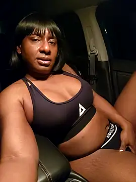 TheMoniqueMiles online show from 03.18.25