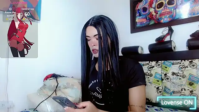 Snapshot of poison_girl21 chatting on 07.22.26 poison girl21 online show from 07.22.26
