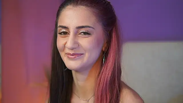 Snapshot of SabrinaHope chatting on 07.28.26 SabrinaHope online show from 07.28.26