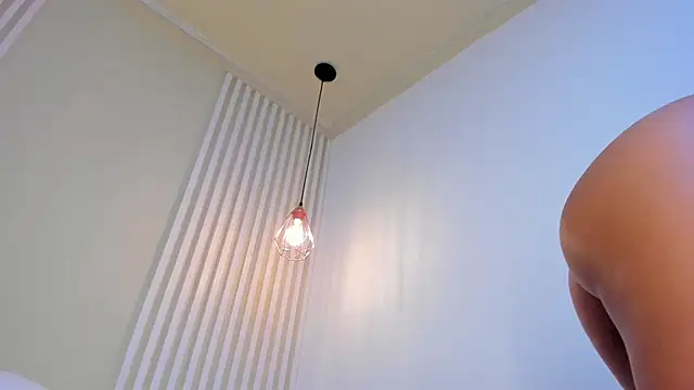 annawelk  online show from 01.29.25